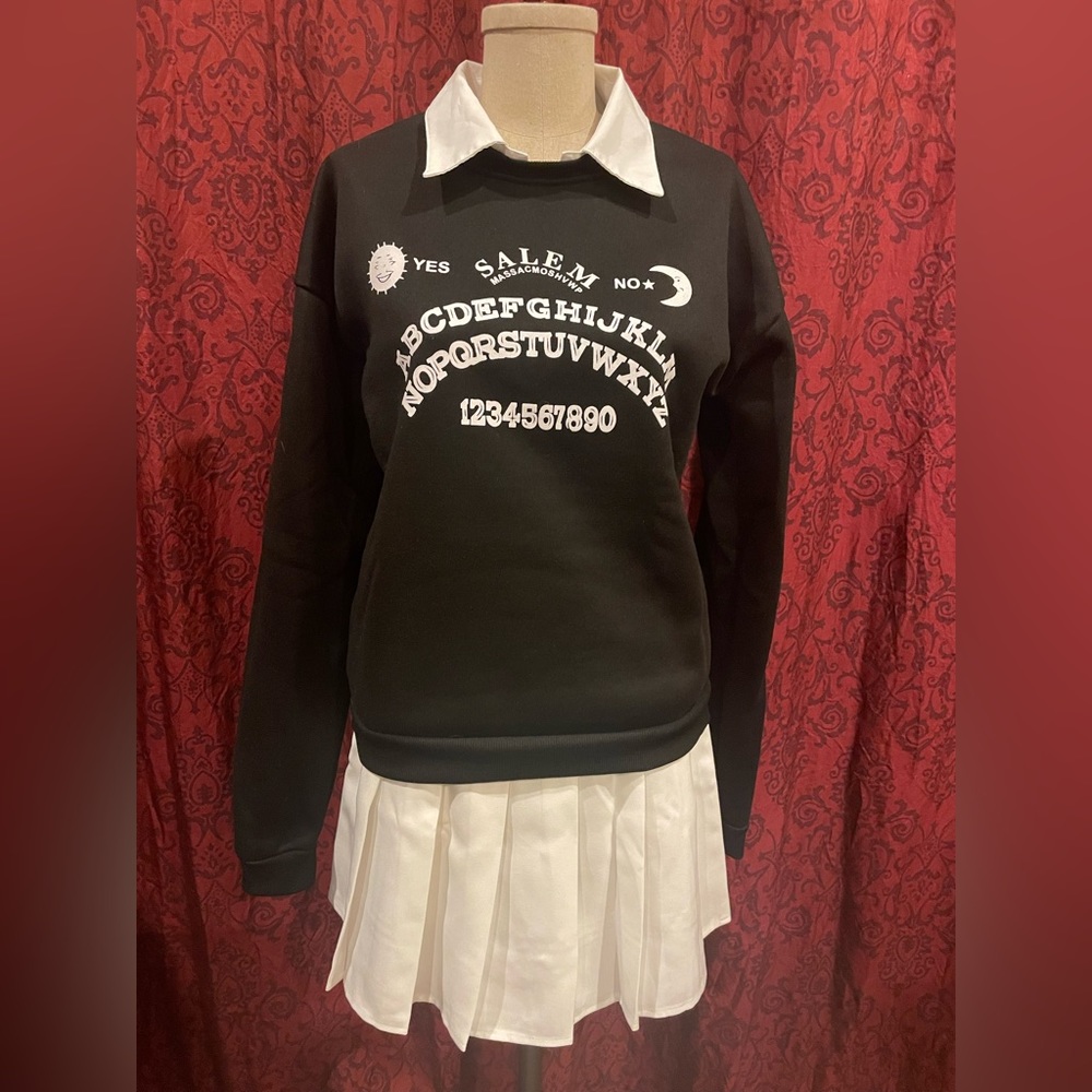 Salem Ouija Board Sweatshirt With Removable White Collar Women’s Size S